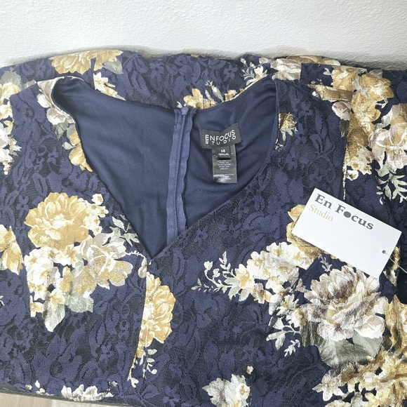 EnFocus Studio Navy blue Maxi dress with Floral design Sz 14 - Picture 10 of 13